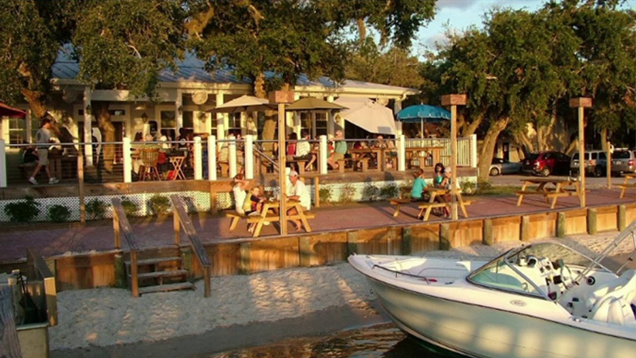 More than just seafood found at 2 restaurants, inspectors say